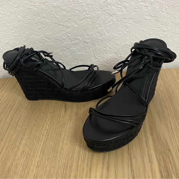 Marc Fisher Black Espadrille Wedge 1" Platform Heel size 6.5 - Picture 1 of 10